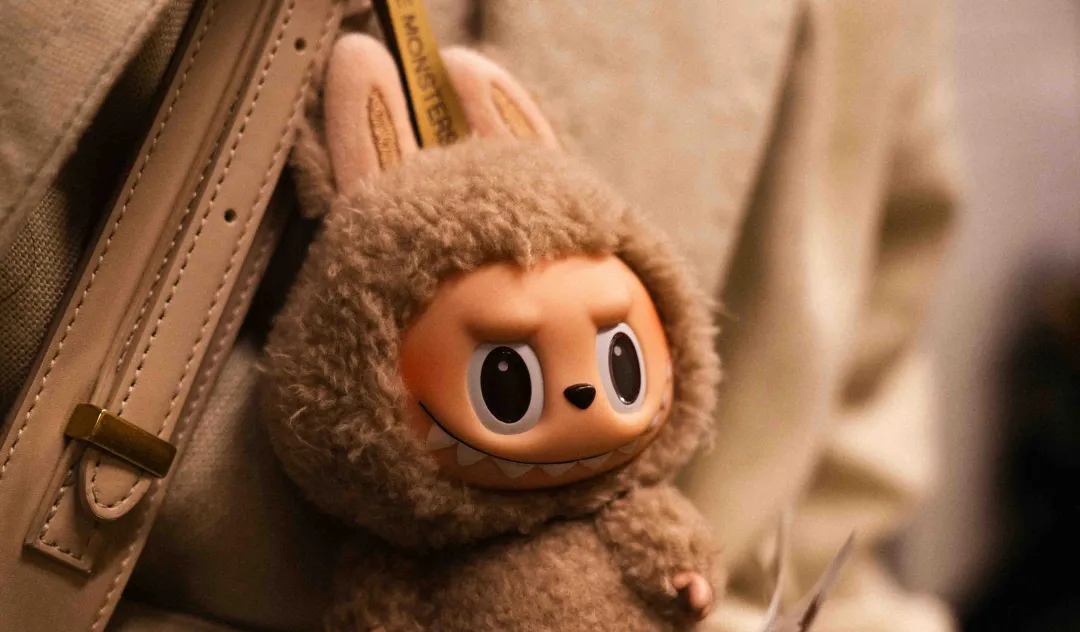 泡泡玛特旗下Labubu的爆火，你的独立站吃到这波流量了吗？缩略图SHOPOEM独立站建站